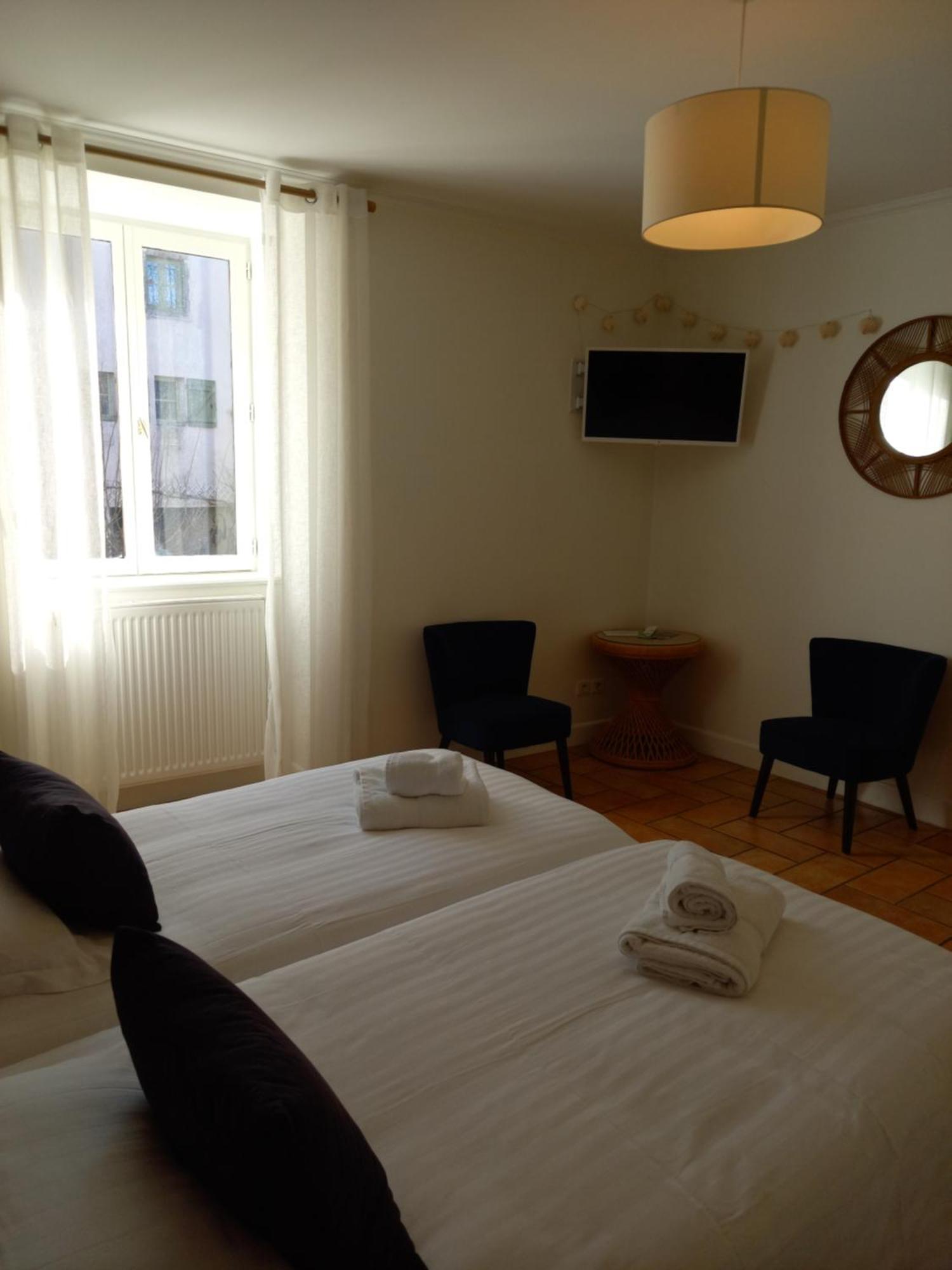 Hotel De La Halle Nolay  Zewnętrze zdjęcie