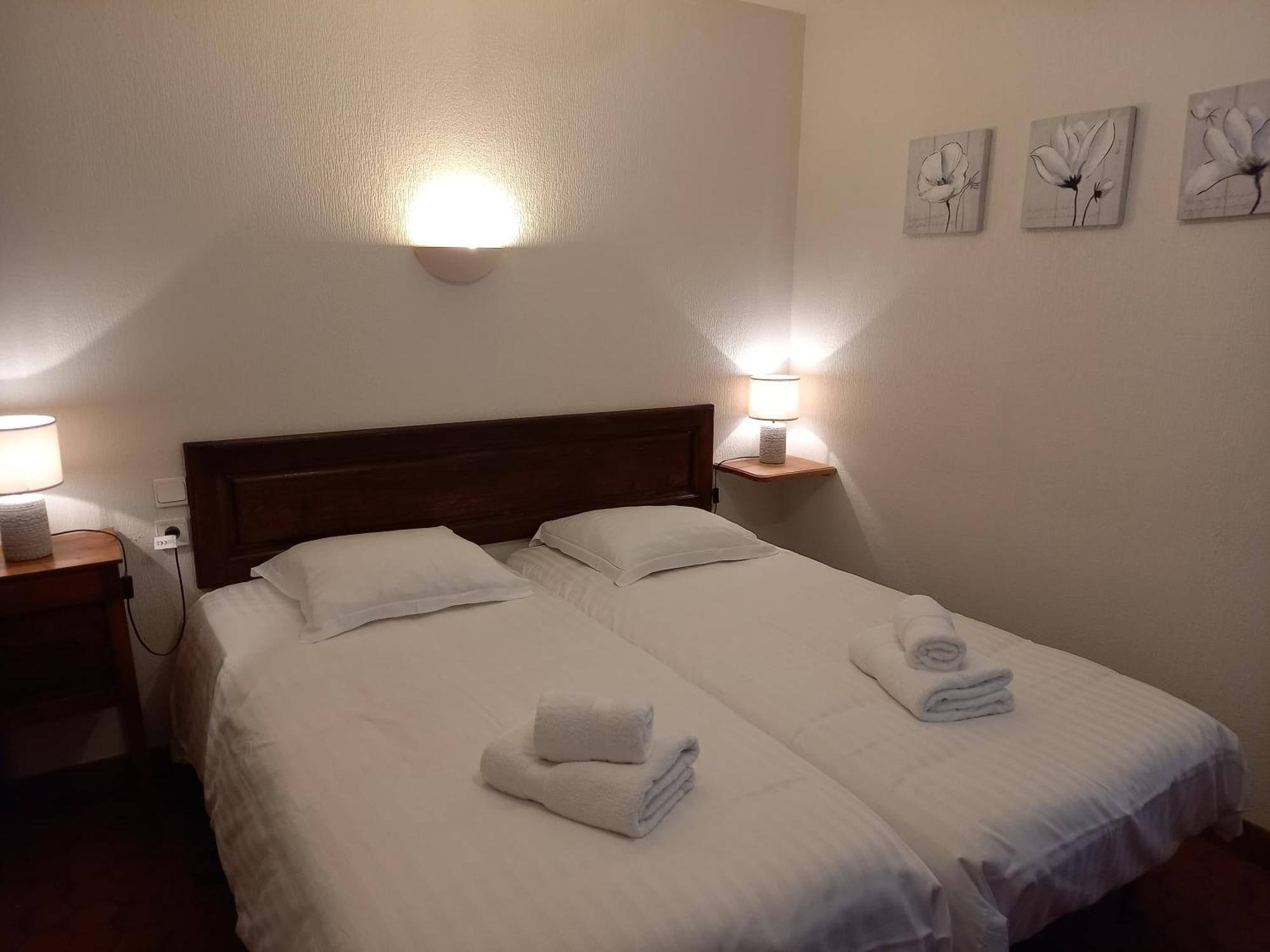 Hotel De La Halle Nolay  Zewnętrze zdjęcie