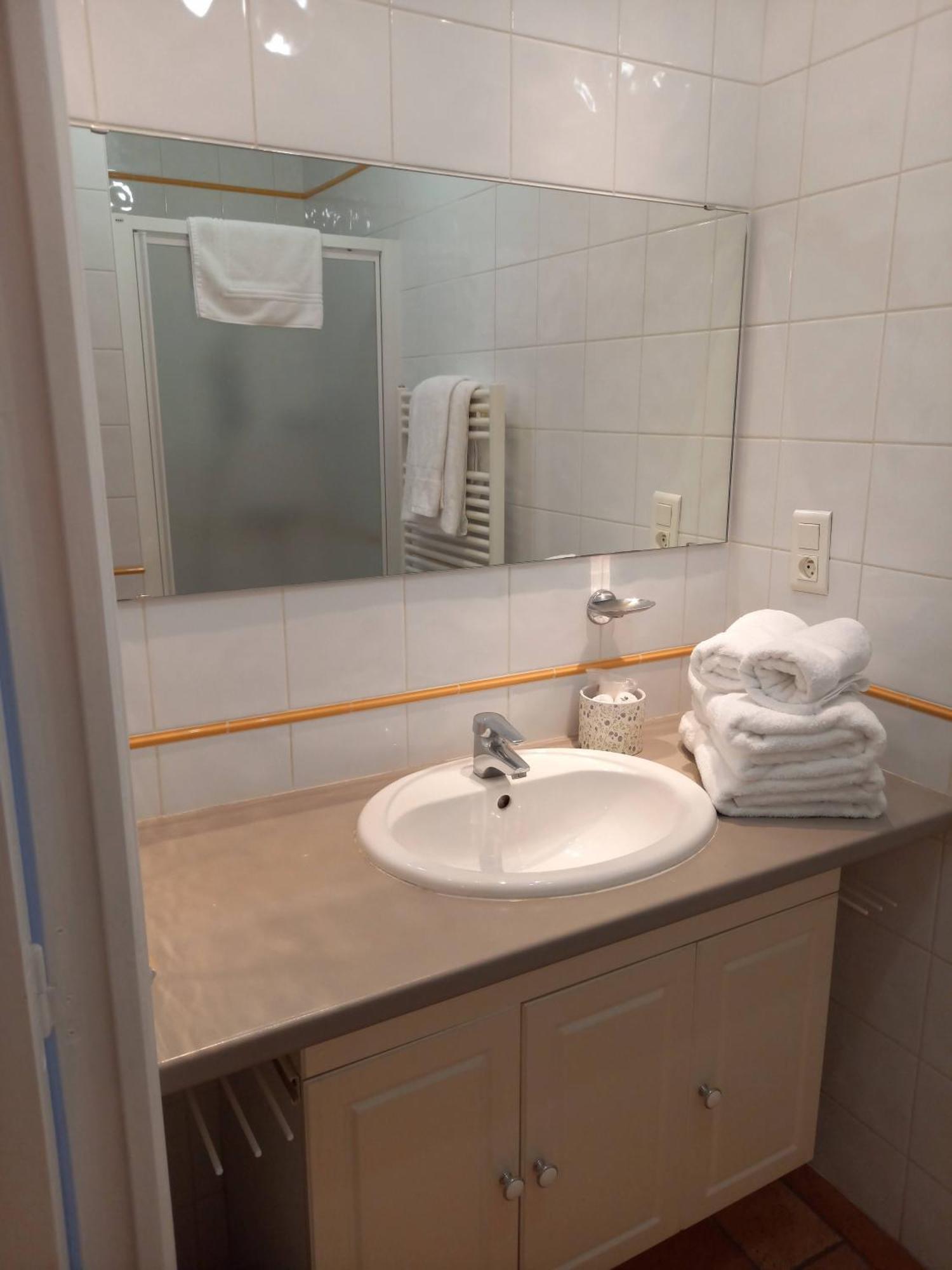 Hotel De La Halle Nolay  Zewnętrze zdjęcie